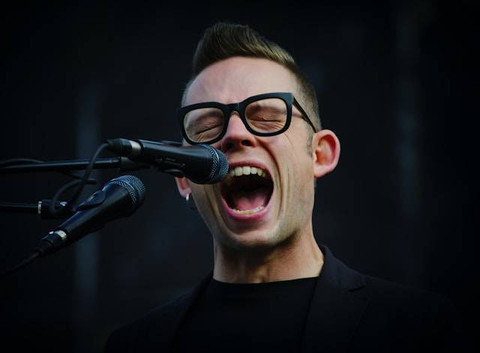 Ilustrasi untuk Makna Lagu Di Ambang Karam. Sumber: Unsplash/Vidar Nordli-Mathisen