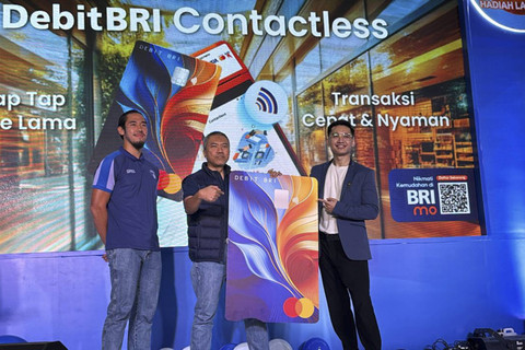 BRI Luncurkan Kartu Debit Contactless. Foto: Ave Airiza Gunanto/kumparan
