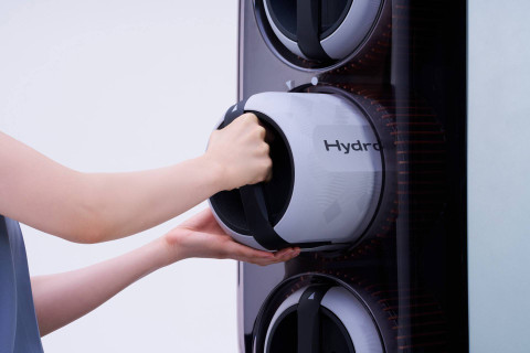 Toyota Motor Corporation (TMC) perkenalkan teknologi Portable Hydrogen Cartridge di ajang Japan Mobility Show Bizweek 2024. Foto: Toyota