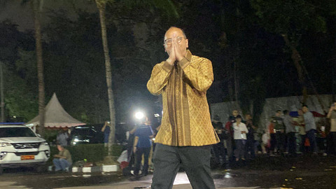 Rosan Roeslani tiba di kediaman Presiden terpilih Prabowo Subianto di Jalan Kertanegara, Jakarta Selatan, Senin (14/10/2024). Foto: Abid Raihan/kumparan