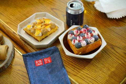 Menu makanan dan minuman yang dikurasi oleh tim Uniqlo untuk Flannel Cafe di Titik Temu SCBD. Foto: dok. Uniqlo Indonesia