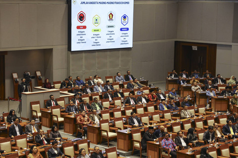 Suasana Rapat Paripurna DPR Ke-3 Masa Persidangan I Tahun Sidang 2024-2025 di Kompleks Parlemen, Senayan, Jakarta, Selasa (15/10/2024). Foto: Dhemas Reviyanto/ANTARA FOTO