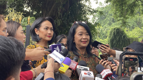 Christina Aryani dan Diana Kusumastuti di kediaman pribadi Prabowo Subianto di Kertanegara, Jakarta Selatan, Selasa (15/10/2024). Foto: Alya Zahra/Kumparan