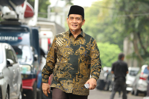 Politikus Partai Gerindra Muhammad Syafi'i mendatangi kediaman Presiden terpilih Prabowo Subianto di Jalan Kertanegara, Jakarta Selatan, Selasa (15/10/2024). Foto: Iqbal Firdaus/kumparan