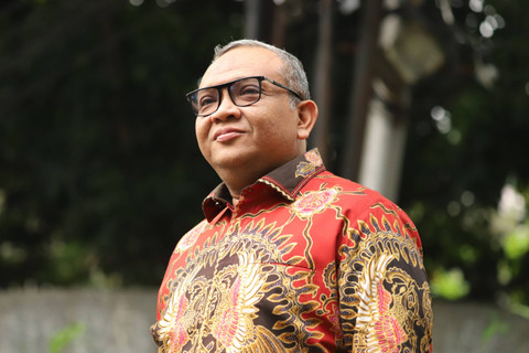 Wamenaker Afriansyah Noor mendatangi kediaman Presiden terpilih Prabowo Subianto di Jalan Kertanegara, Jakarta Selatan, Selasa (15/10/2024). Foto: Iqbal Firdaus/kumparan