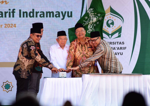 Wapres Ma'ruf Amin meresmikan Universitas Daril Ma'rif Indramayu, Jawa Barat, Rabu (16/10/2024). Foto: kumparan