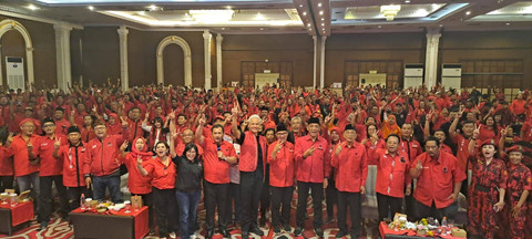 Foto bersama kader PDIP Kota Yogya dalam acara Rakercabsus PDIP Kota Yogya, Kamis (17/10). Foto: Istimewa