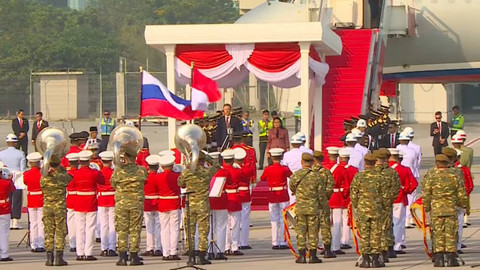 PM Rusia Denis Manturov tiba di Bandara VVIP Internasional Soekarno-Hatta, Tangerang, Banten, Sabtu (19/10/2024). Foto: YouTube/ Sekretariat Presiden