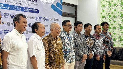 Sesi foto bersama saat jumpa pers Jogja Innovator Summit, Jumat (18/10). Foto: Arif UT/Pandangan Jogja