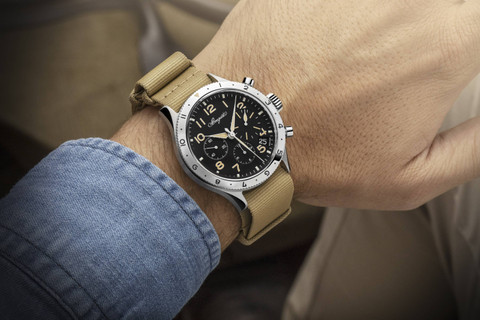 Merek jam tangan mewah Breguet Type XX yaitu seri Chronograph 2067. Foto: Dok. Time International