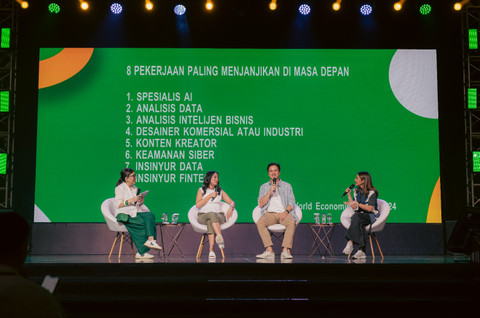 Nicholas Saputra dalam acara #GenerasiCampusRoadshow di Jakarta . Foto: Istimewa