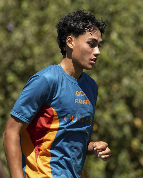 Rafael Struick dalam sesi latihan bersama Brisbane Roar FC. Foto: Instagram/ @brisbaneroarfc