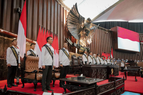 Suasana gladi bersih Sidang Paripurna dengan agenda pelantikan Presiden dan Wakil Presiden di Gedung Nusantara, Kompleks MPR/DPR, Jakarta, Sabtu (19/10/2024). Foto: Jamal Ramadhan/kumparan