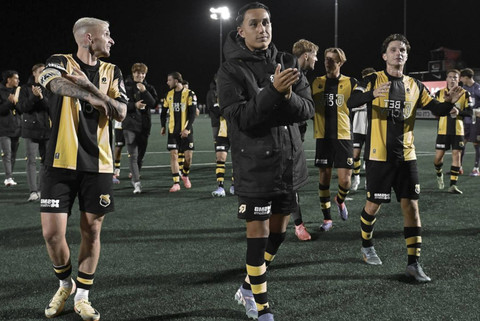 Pemain keturunan, Miliano Jonathans bersama klubnya Vitesse Arnhem. Foto: Instagram/ @milianojonathans_