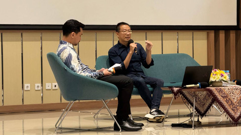 CEO PT Waleta Asia Jaya, Djoko Hartanto di Jogja Innovator Summit di FMIPA UGM, Jumat (18/10). Foto: Arif UT/Pandangan Jogja