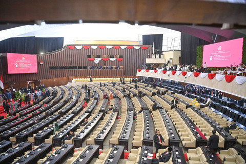 Suasana dalam ruangan gedung Nusantara menjelang pelantikan presiden dan wakil presiden periode 2024-2029 di Kompleks Parlemen, Senayan, Jakarta, Minggu (20/10/2024). Foto: Akbar Nugroho Gumay/ANTARA FOTO