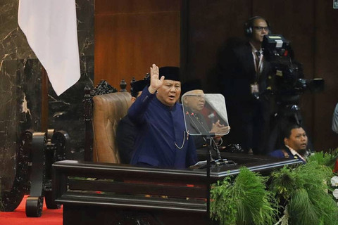 Presiden Prabowo Subianto berpidato di Gedung Nusantara, Kompleks Parlemen Senayan, Jakarta, Minggu (20/10/2024). Foto: fIqbal Firdaus/kumparan