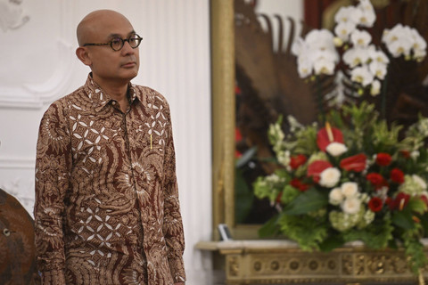 Wakil Menteri Luar Negeri, Armanatta Kristiawan Nasir berjalan saat dipanggil Presiden Prabowo Subianto dalam pengumuman jajaran menteri Kabinet Merah Putih di Istana Merdeka, Jakarta, Minggu (20/10/2024). Foto: Hafidz Mubarak/ANTARA FOTO