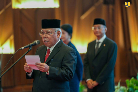Menteri PUPR periode 2014-2024 Basuki Hadimuljono pada serah terima jabatan Menteri Pekerjaan Umum (PU) dan Menteri Perumahan dan Kawasan Permukiman (PKP) di Jakarta, Senin (21/10/2024). Foto: Dok. Istimewa