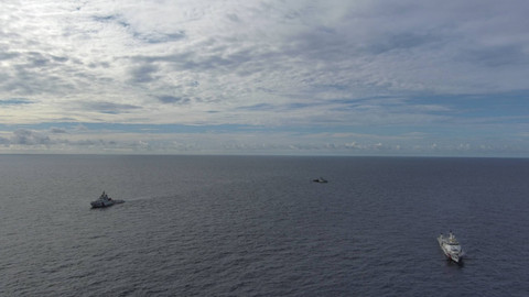 Bakamla RI Usir Coast Guard China di Perairan Natuna Utara. Foto: Dok. Humas Bakamla RI