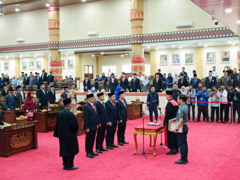Pelantikan dan pengambilan sumpah janji pimpinan DPRD Kota Bandar Lampung periode 2024-2029 | Foto : Eka Febriani / Lampung Geh
