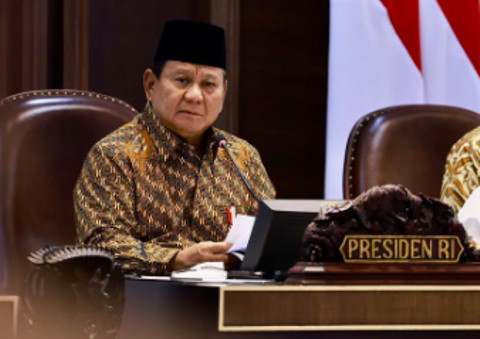 Presiden Prabowo Subianto memimpin sidang kabinet paripurna perdana, Rabu (23/10/2024). Foto: Instagram/@prabowo