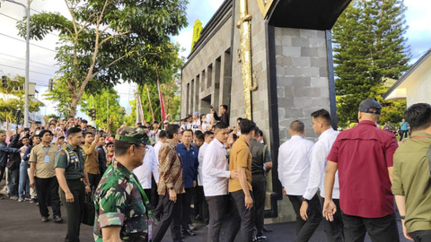 Wapres Gibran Rakabuming Raka tiba di Akmil Magelang, Kamis (24/10/2024). Foto: Arfiansyah Panji Purnandaru/kumparan