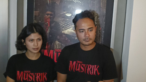 Marthino Lio dan Delia Husein dalam special screening film Dosa Musyrik, XXI Blok M Plaza, Kamis (24/10/2024). Foto: Giovanni/kumparan