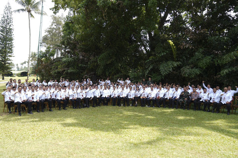 Presiden Prabowo Subianto memberikan pengarahan di Reatreat Kabinet Merah Putih di kawasan Akmil, Magelang, Jawa Tengah, Jumat (25/10/2024). Foto: Dok. Tim Media Prabowo Subianto