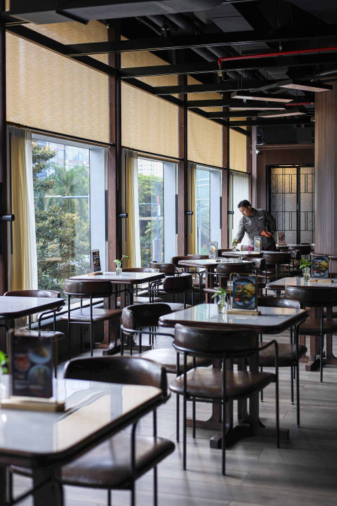 Suasana di restoran fine dining, Seven Society, Kuningan, Jakarta Selatan. Foto: Azalia Amadea/kumparan 