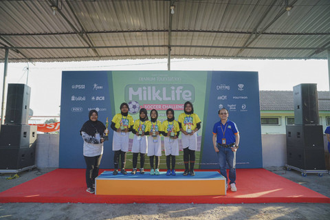Pemenang Skill Challenge MilkLife Soccer Challenge Yogyakarta Series 2 2024. Foto: Dok. MilkLife Soccer