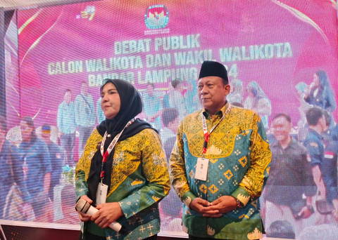 Pasangan calon nomor urut 02, Eva Dwiana-Deddy Amarullah | Foto : Eka Febriani/ Lampung Geh