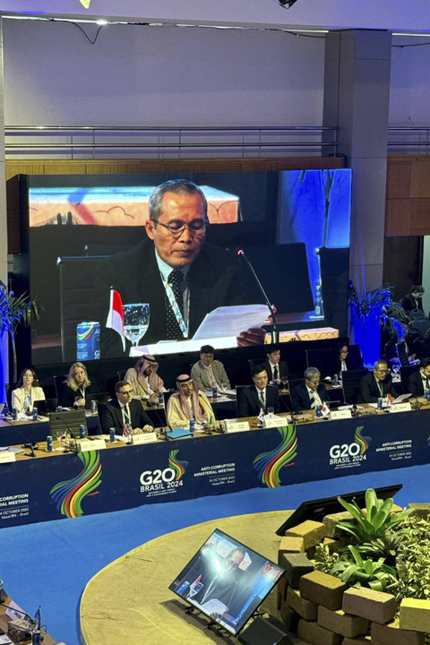 Wakil Ketua KPK Alexander Marwata menyampaikan paparannya saat menghadiri forum G20 Anti-Corruption Working Group (ACWG), di Natal, Brasil, Kamis (24/10/2024). Foto: Dok. KPK