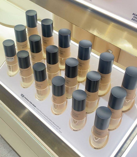 bareMinerals Barepro 24HR Wear Skin-Perfecting Matte Liquid Foundation. Foto: Judith Aura/kumparan