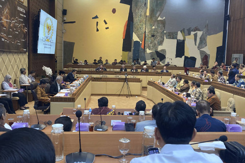 Suasana Rapat Komisi II DPR RI bersama Kementerian Dalam Negeri di Kompleks Parlemen, Senayan, Kamis (31/10/2024).  Foto: Alya Zahra/kumparan 