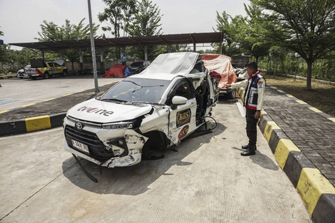Kondisi mobil tvOne, Kamis (31/10/2024). Foto: Harviyan Perdana Putra/ANTARA FOTO