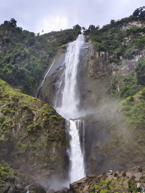 Air Terjun Ponot di Asahan, Sumatera Utara. Foto: Shutterstock