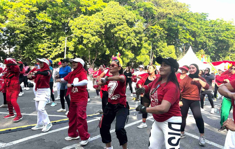 Aktivitas senam bersama di acara Daihatsu Kumpul Sahabat. Foto: dok. Daihatsu