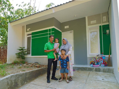 Salah satu mitra driver yang mendapatkan kesempatan mengikuti program KPR Gojek Swadaya BTN). Foto: dok. Gojek