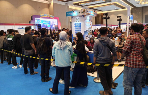Cerita Warga Surabaya Berburu Tiket Kereta Murah untuk Liburan, Rela Antre 3 Jam