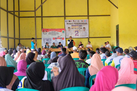 Paslon Gubernur Kalbar nomor 1, Midji, bersilaturahmi dengan warga di Kapuas Hulu. Foto: Dok. Tim Pemenangan Midji-Didi