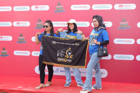 Kemeriahan Daihatsu Kumpul Sahabat Balikpapan 20204 di Pantai Kilang Mandiri, Minggu (3/11/2024). Foto: Sena Pratama/kumparan