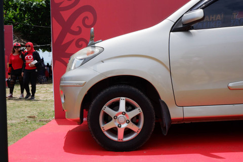 'Xetia with Xenia' di Daihatsu Kumpul Sahabat Balikpapan 2024 di Pantai Kilang Mandiri, Minggu (3/11/2024). Foto: Sena Pratama/kumparan