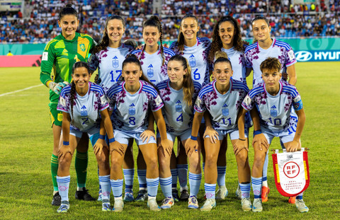 Timnas Wanita Spanyol saat melawan Timnas Wanita Korea Utara pada pertandingan final Piala Dunia Wanita U-17 di Stadion Olimpico Felix Sanchez di Santo Domingo, Minggu (3/11/2024). Foto: Nelson Pulido / AFP