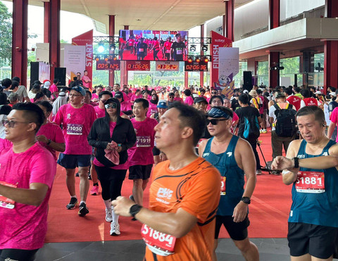 Bank Victoria menggelar ajang lari Victoria Run 2024 di QBig BSD City, di Kota Tangerang Selatan, Banten, Minggu (3/11/2024). Foto: Bank Victoria