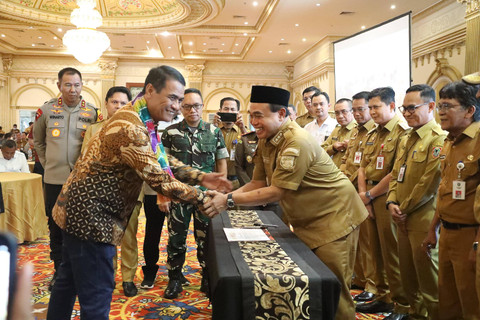 Menteri Pertanian Amran Sulaiman dalam Rapat Koordinasi Cetak Sawah Rakyat du Banjarbaru, Kalimantan Selatan. Foto: Dok. Humas Kementerian Pertanian