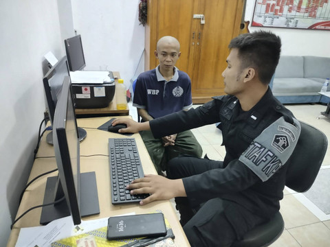 Pengunjung Rutan Kelas 2 B Situbondo selundupkan oseng-oseng tempe yang bercampur narkoba jenis Pil Trex. Foto: dok. Kemenkumham Jatim