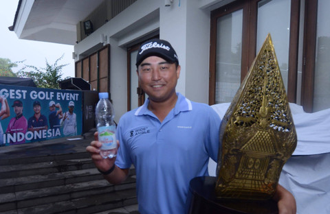 Terpilihnya kembali Le Minerale sebagai official mineral water menjadi bukti bahwa kualitas dan kandungan mineral esensial yang mampu menjaga kebugaran pegolf di Indonesia Masters 2024. Foto: dok. Le Minerale
