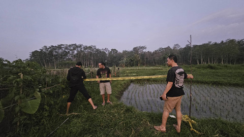 Sahroni (40 tahun) warga Desa Karangsuko, Kecamatan Pagelaran, Kabupaten Malang, tewas terkena ledakan senapannya sendiri saat berburu ikan di Sungai Mbureng, Kecamatan Gondanglegi, Kabupaten Malang. Foto: Dok. Istimewa