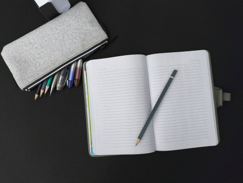 Ilustrasi Kunci Jawaban PAI Kelas 9 Halaman 132. Sumber: Unsplash/Anna Evans